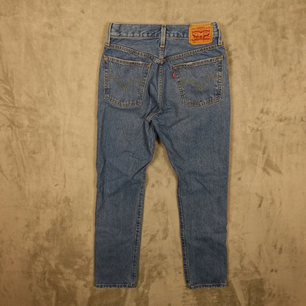 Levi’s 501 Jeans Women’s W25 L30‎ Light Wash Distressed Button Fly Blue